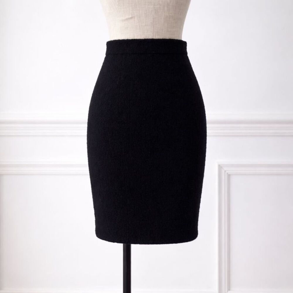 Vintage Chanel Boutique Black Wool Silk Skirt FR 38 US 4 Gold CC Buttons France